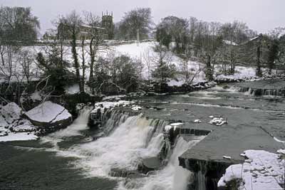 WW_Aysgarth Middle Falls in Winter